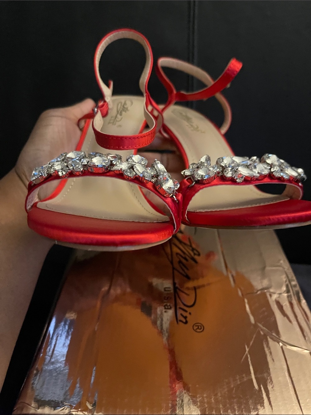 Cathy Din Women’s 4.5” Red Crystal Embellished Ankle Strap Sandals Sz 9 NWB - Picture 13 of 16